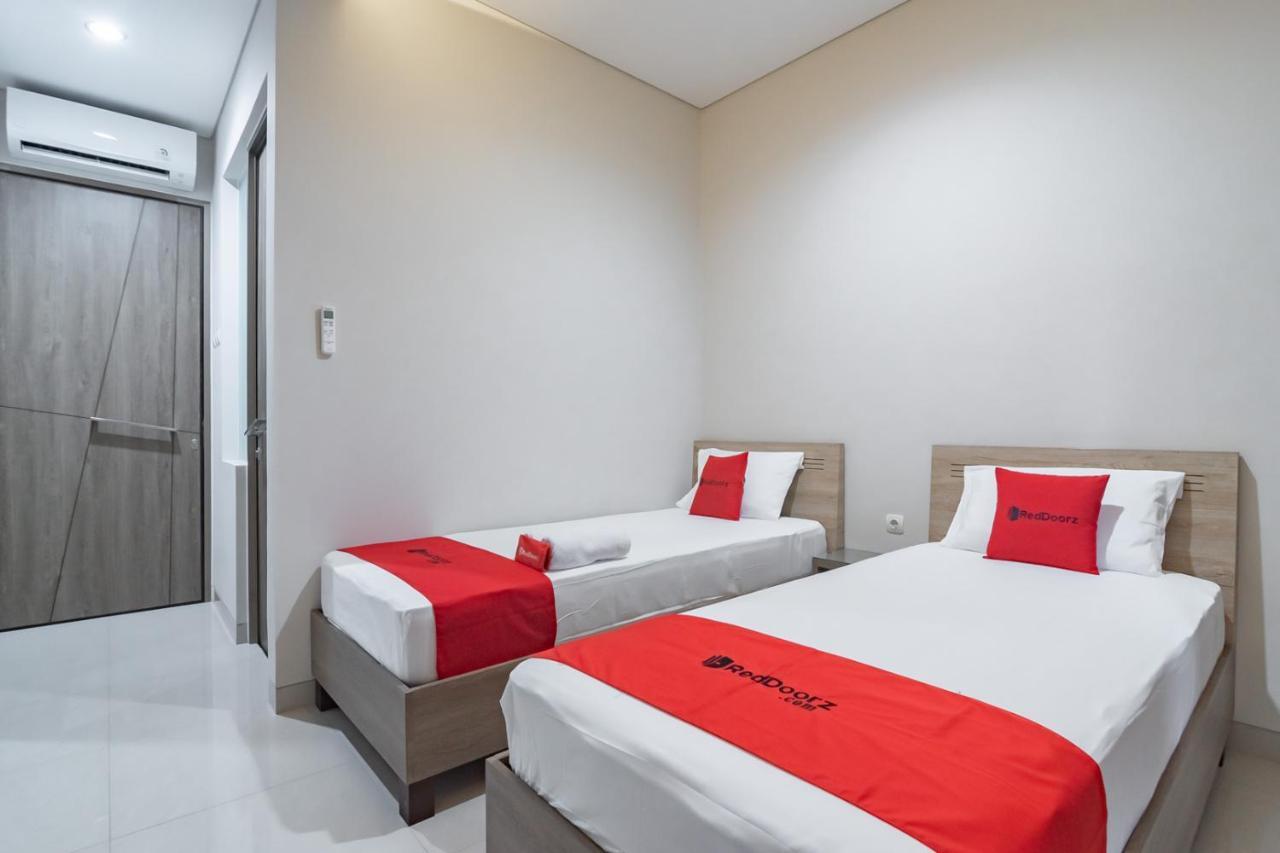 Reddoorz Plus @ Cirebon City Center Eksteriør billede
